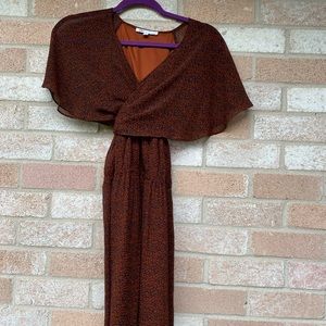 Flowy floral V-neck dress w ties that backwrap